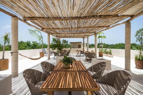 Koos Tulum Hotel Exterior photo